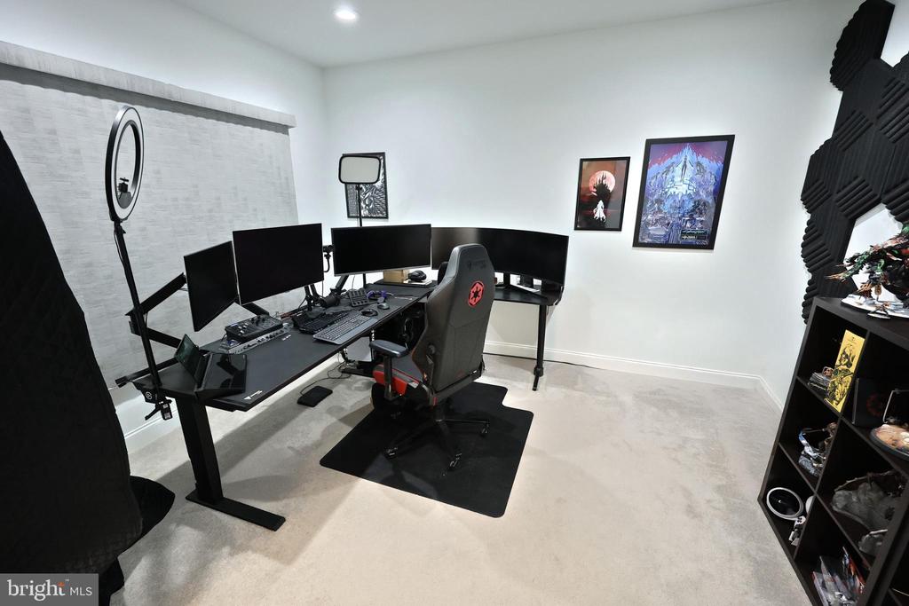 4021 COUNTRY DRIVE