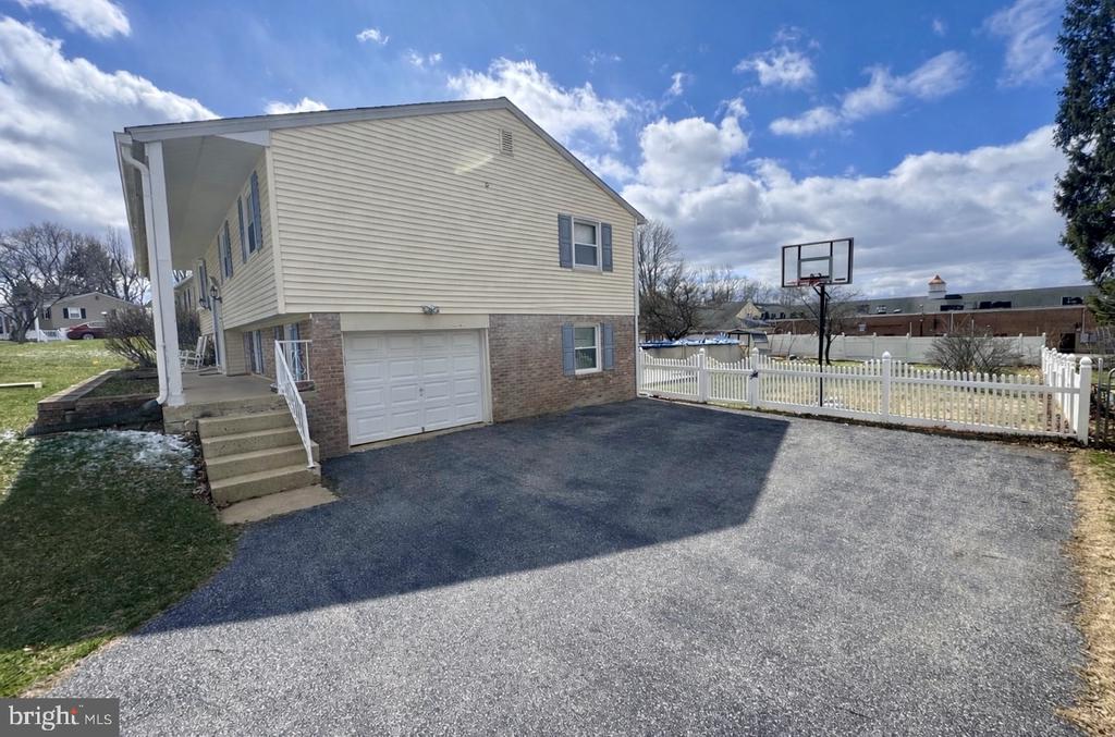 38 COVINGTON DRIVE