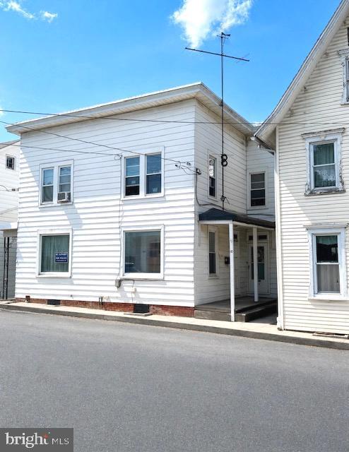 10 S 2ND STREET
