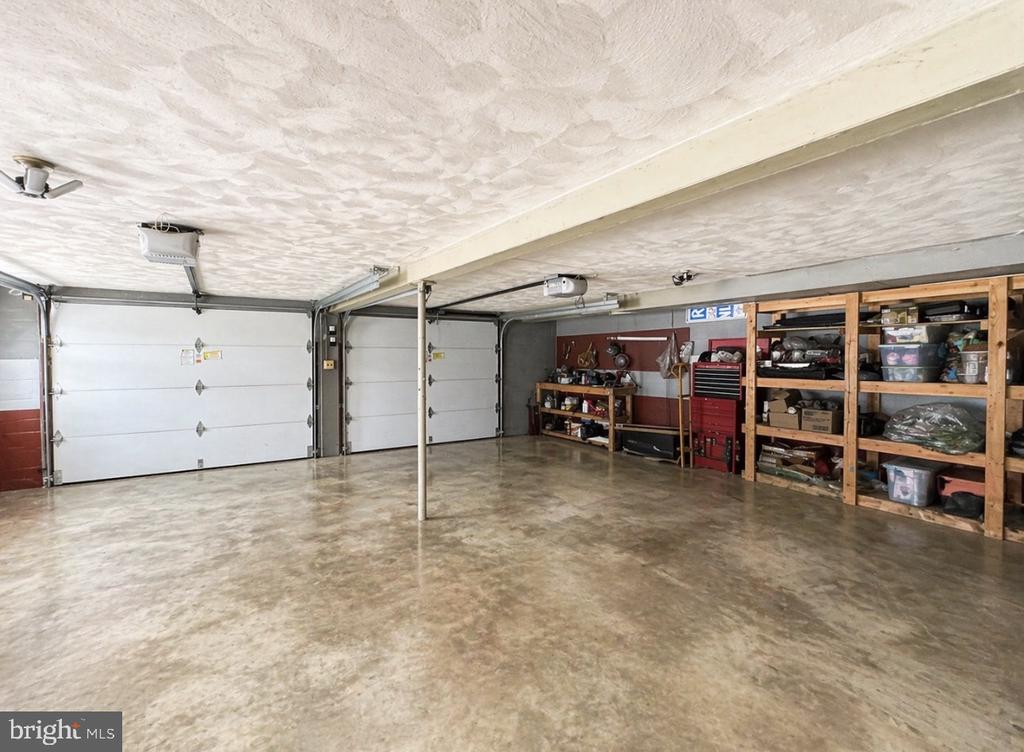 555 WOODLAND VIEW DRIVE