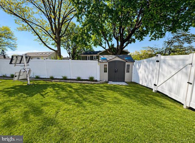 555 WOODLAND VIEW DRIVE
