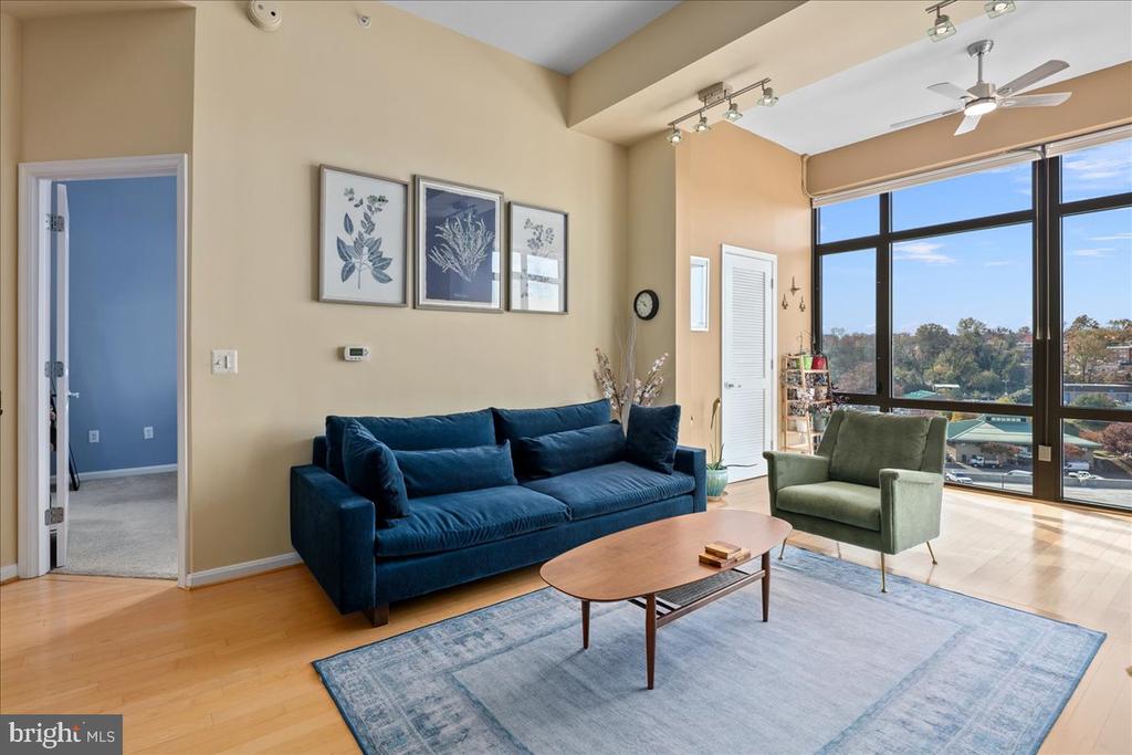 2720 S ARLINGTON MILL DRIVE Unit: 1107