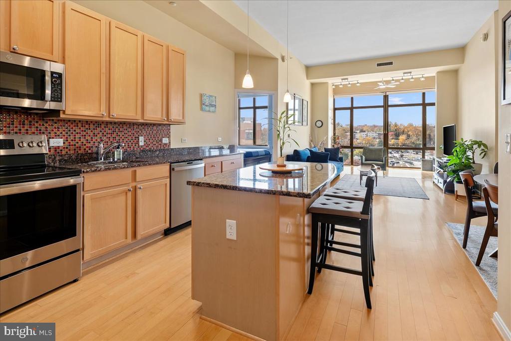 2720 S ARLINGTON MILL DRIVE Unit: 1107