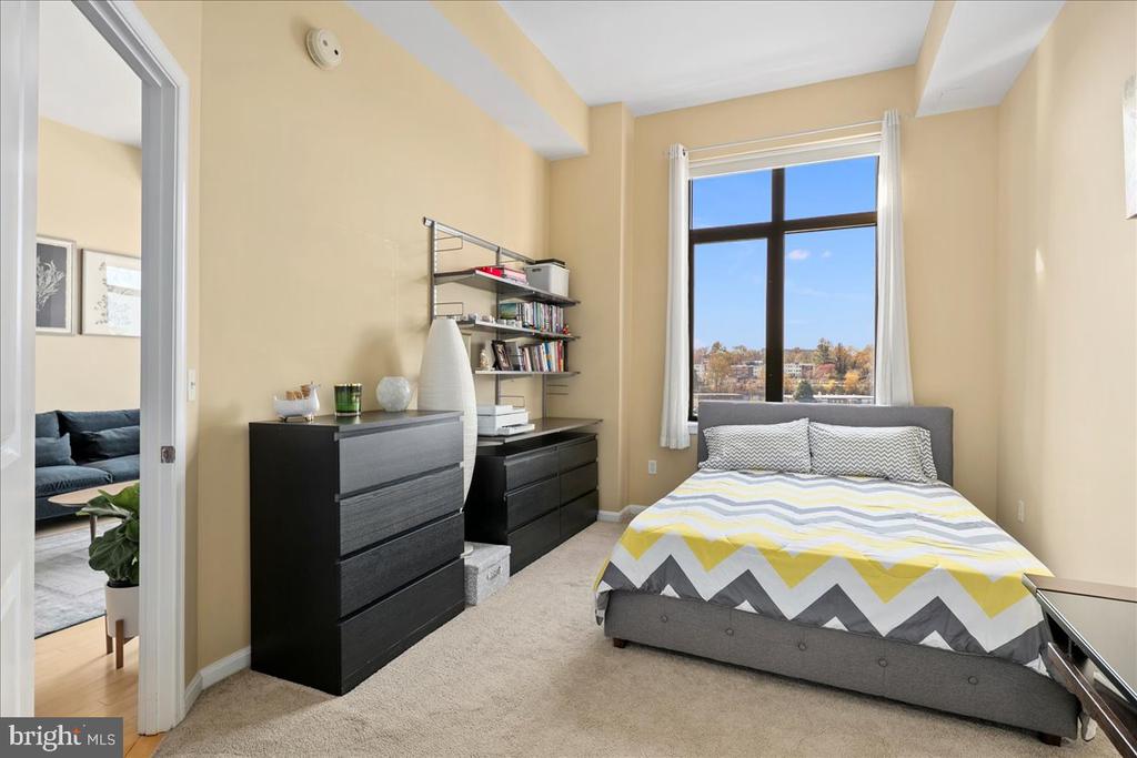 2720 S ARLINGTON MILL DRIVE Unit: 1107
