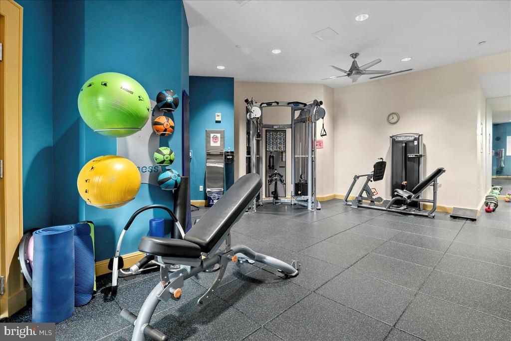 2720 S ARLINGTON MILL DRIVE Unit: 1107