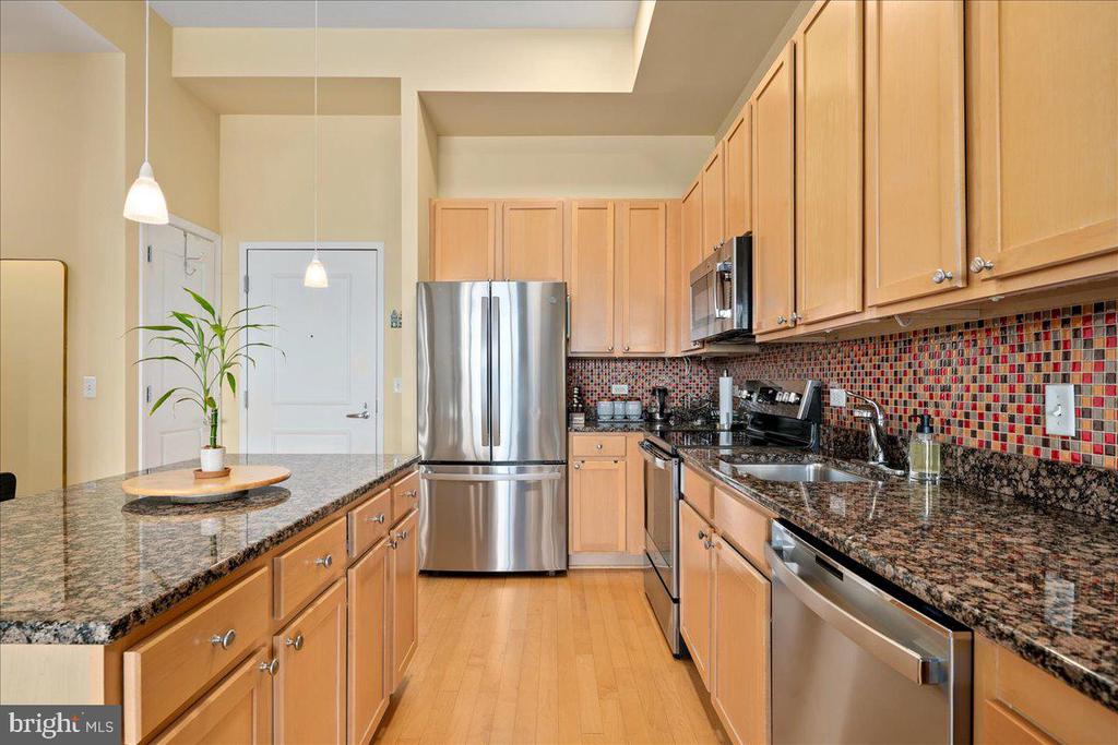 2720 S ARLINGTON MILL DRIVE Unit: 1107