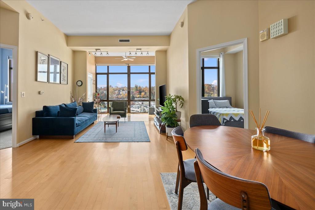 2720 S ARLINGTON MILL DRIVE Unit: 1107
