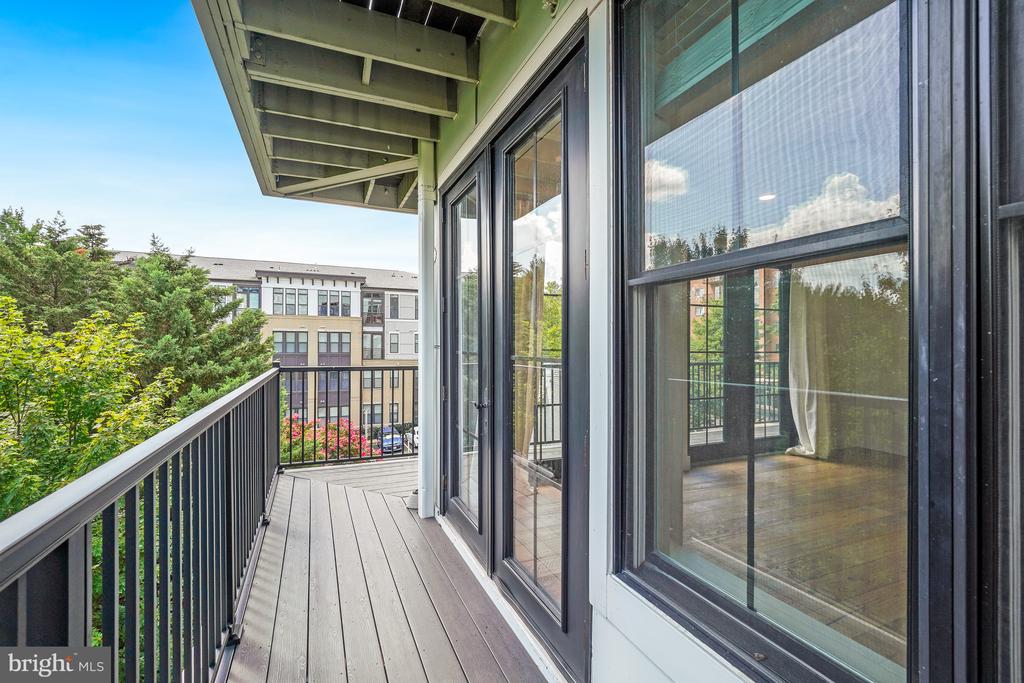 1245 N PIERCE STREET Unit: 8