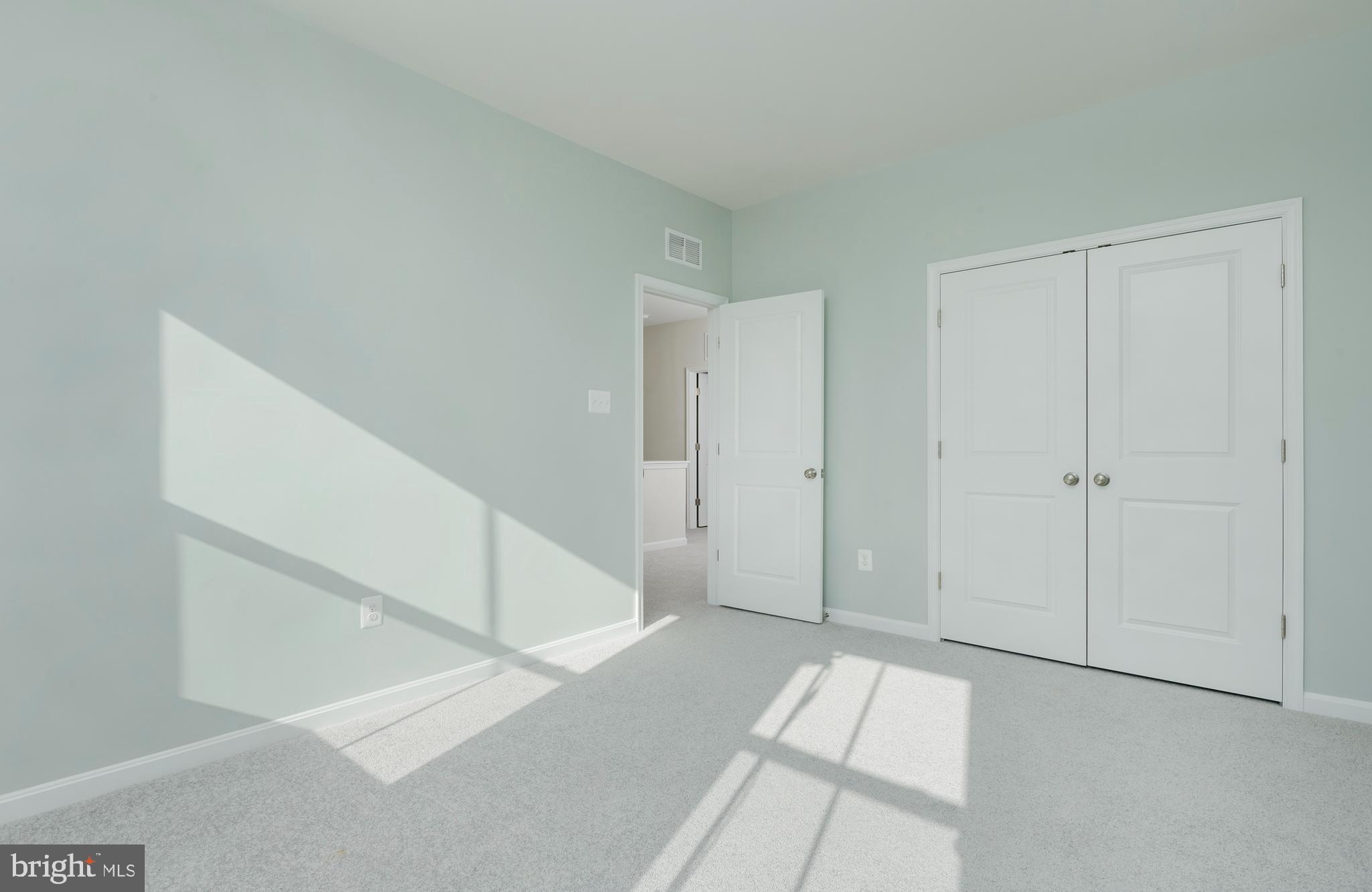 2348 HAWKSHILL DRIVE HARLOW II # 2222