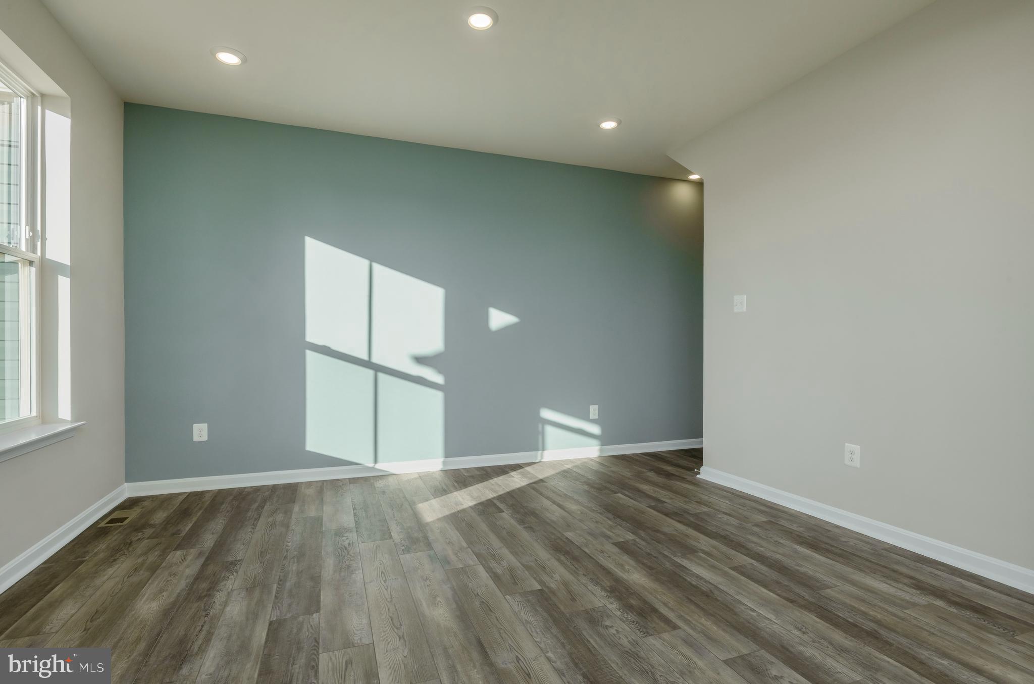 2348 HAWKSHILL DRIVE HARLOW II # 2222