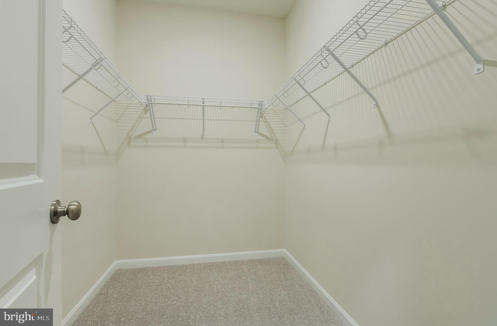 2348 HAWKSHILL DRIVE HARLOW II # 2222