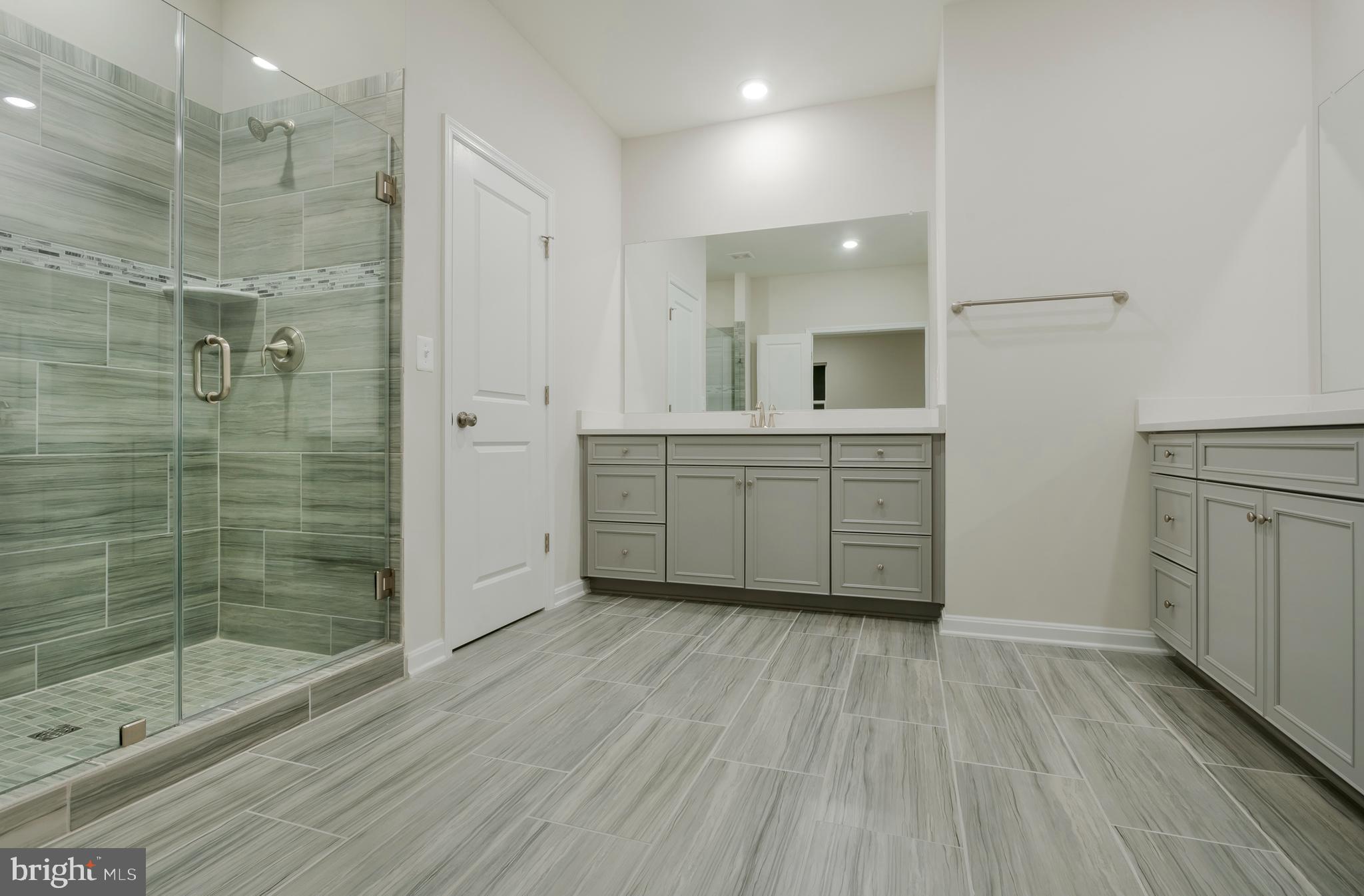 2348 HAWKSHILL DRIVE HARLOW II # 2222