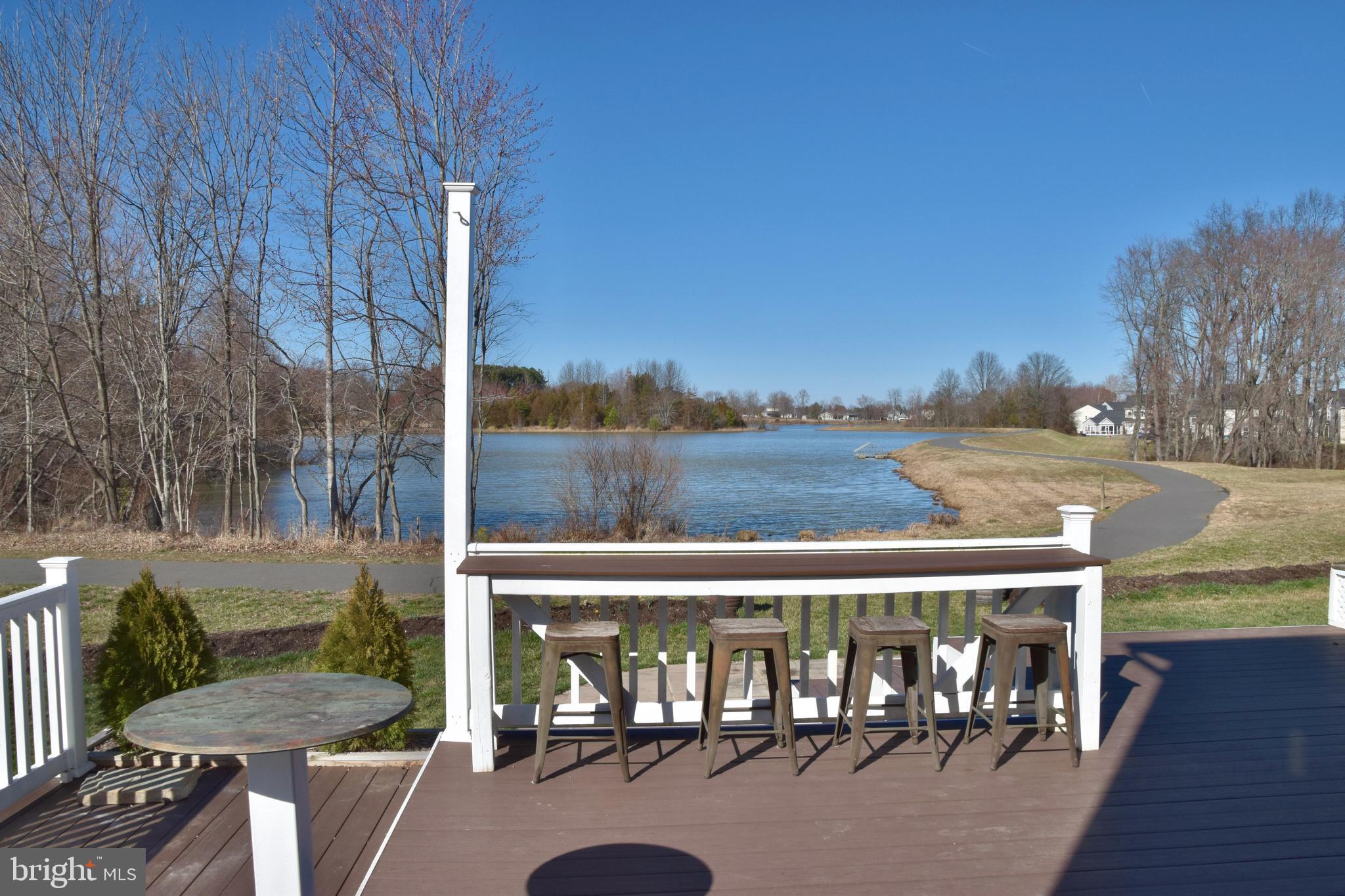 7491 LAKE WILLOW COURT