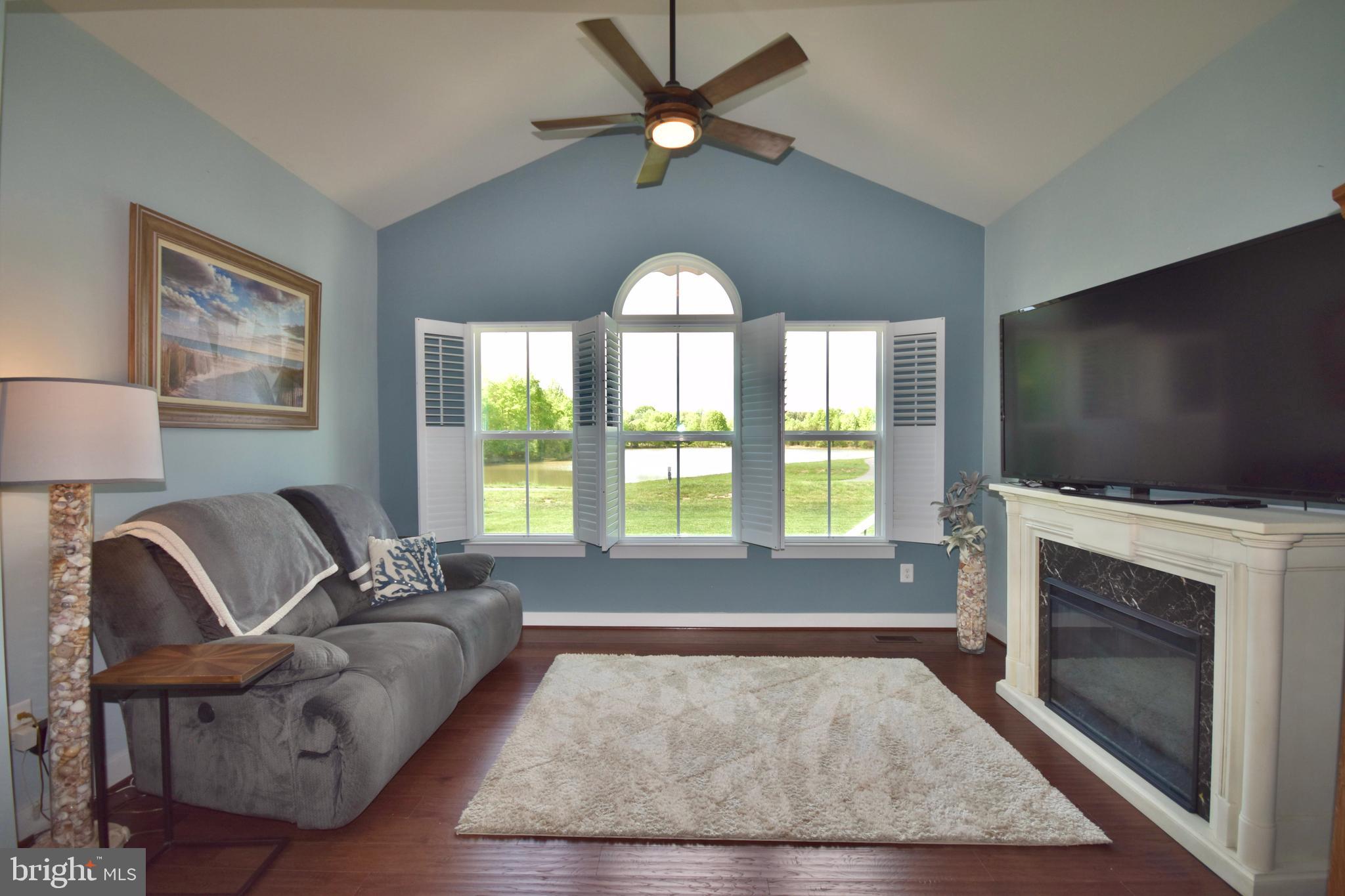 7495 LAKE WILLOW COURT