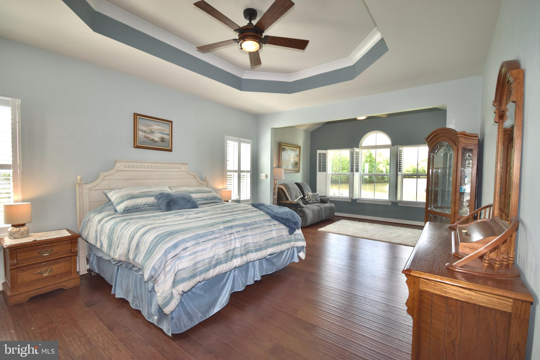 7495 LAKE WILLOW COURT