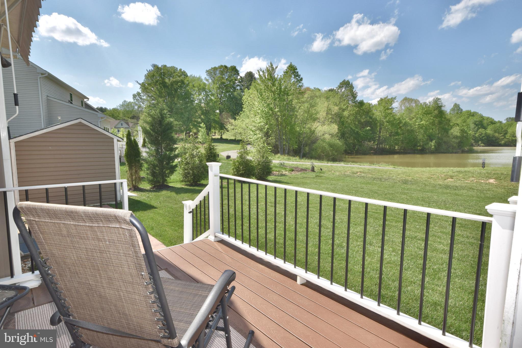 7495 LAKE WILLOW COURT