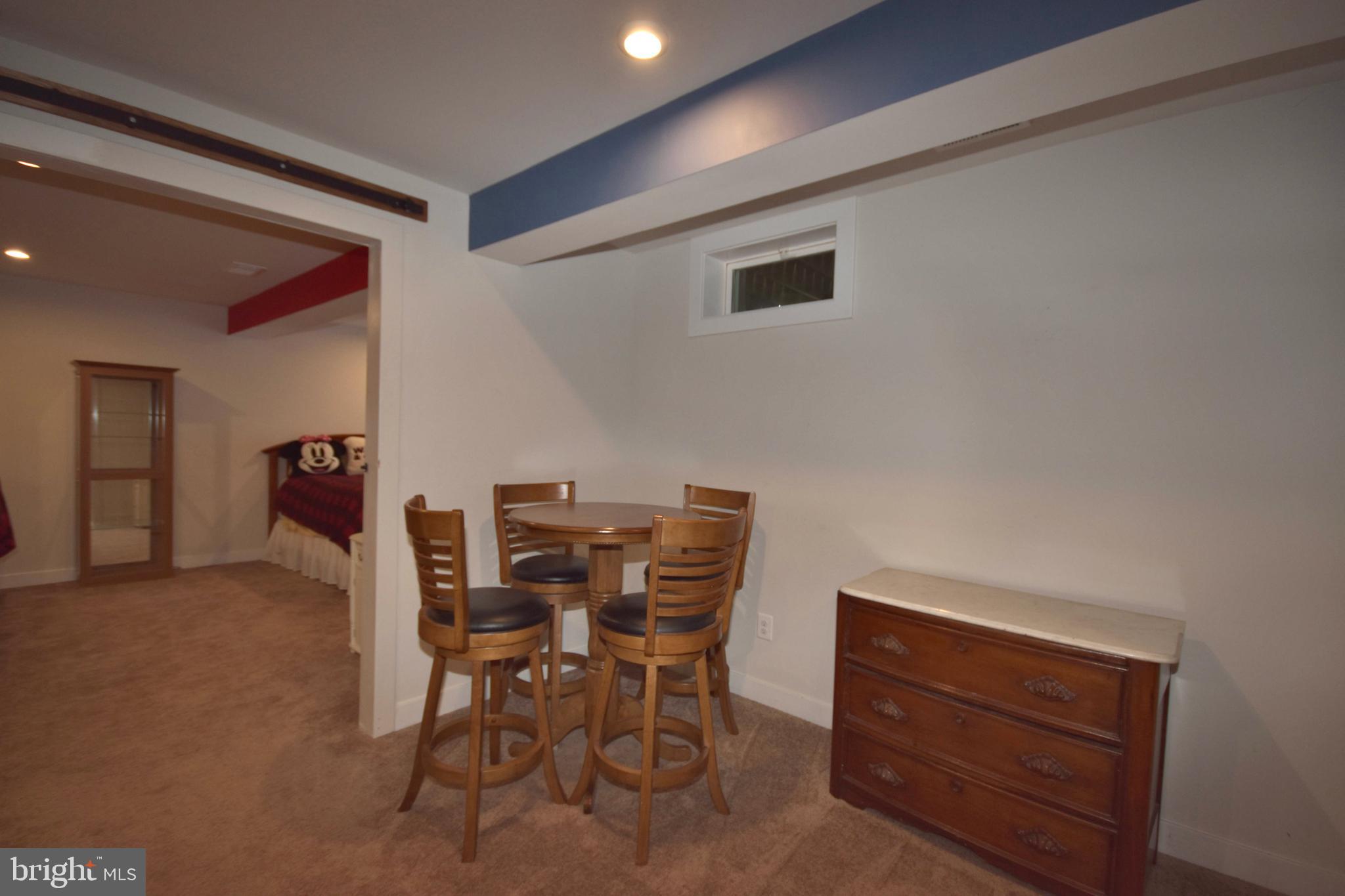 7495 LAKE WILLOW COURT