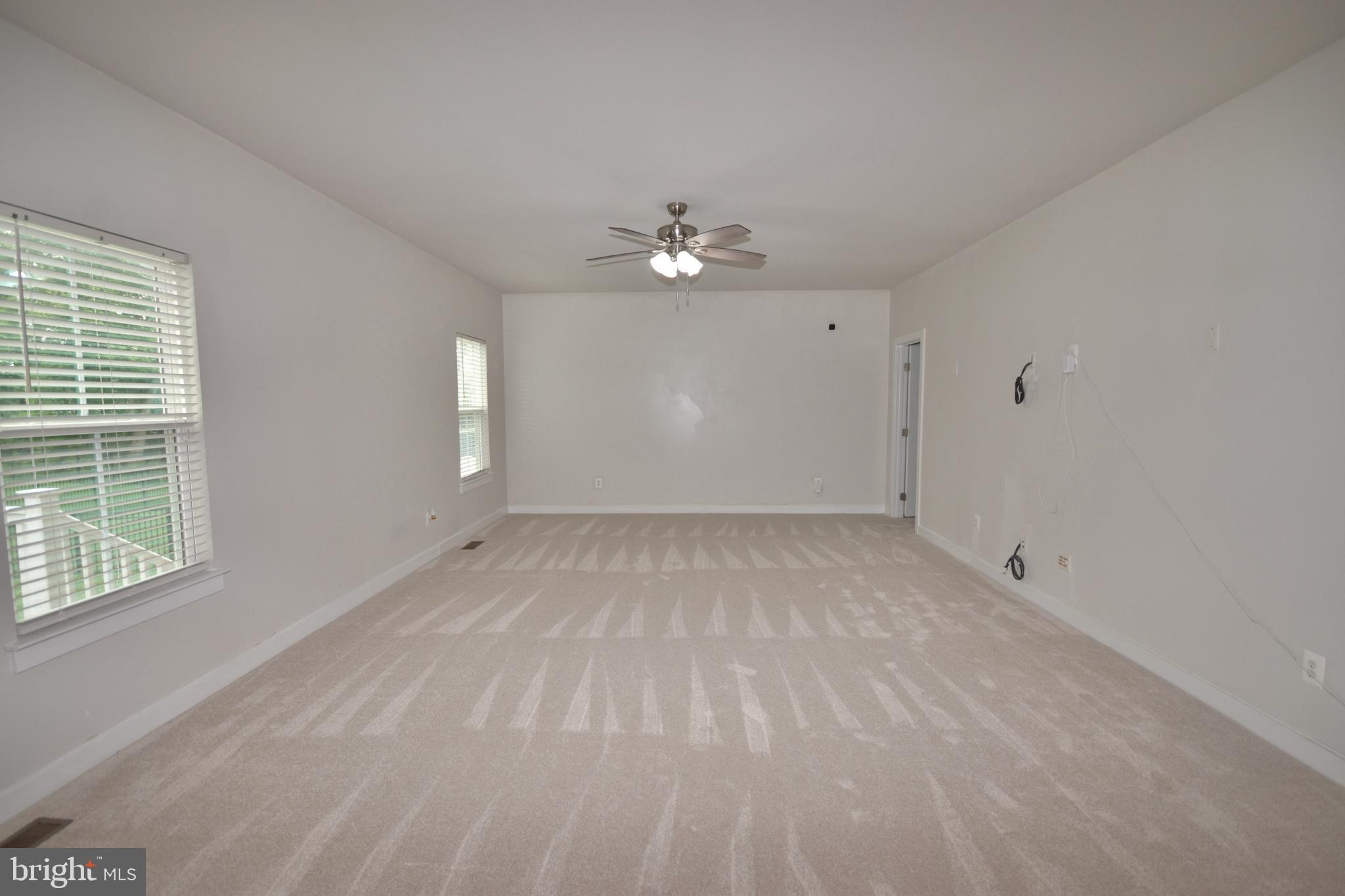 7426 LAKE WILLOW COURT