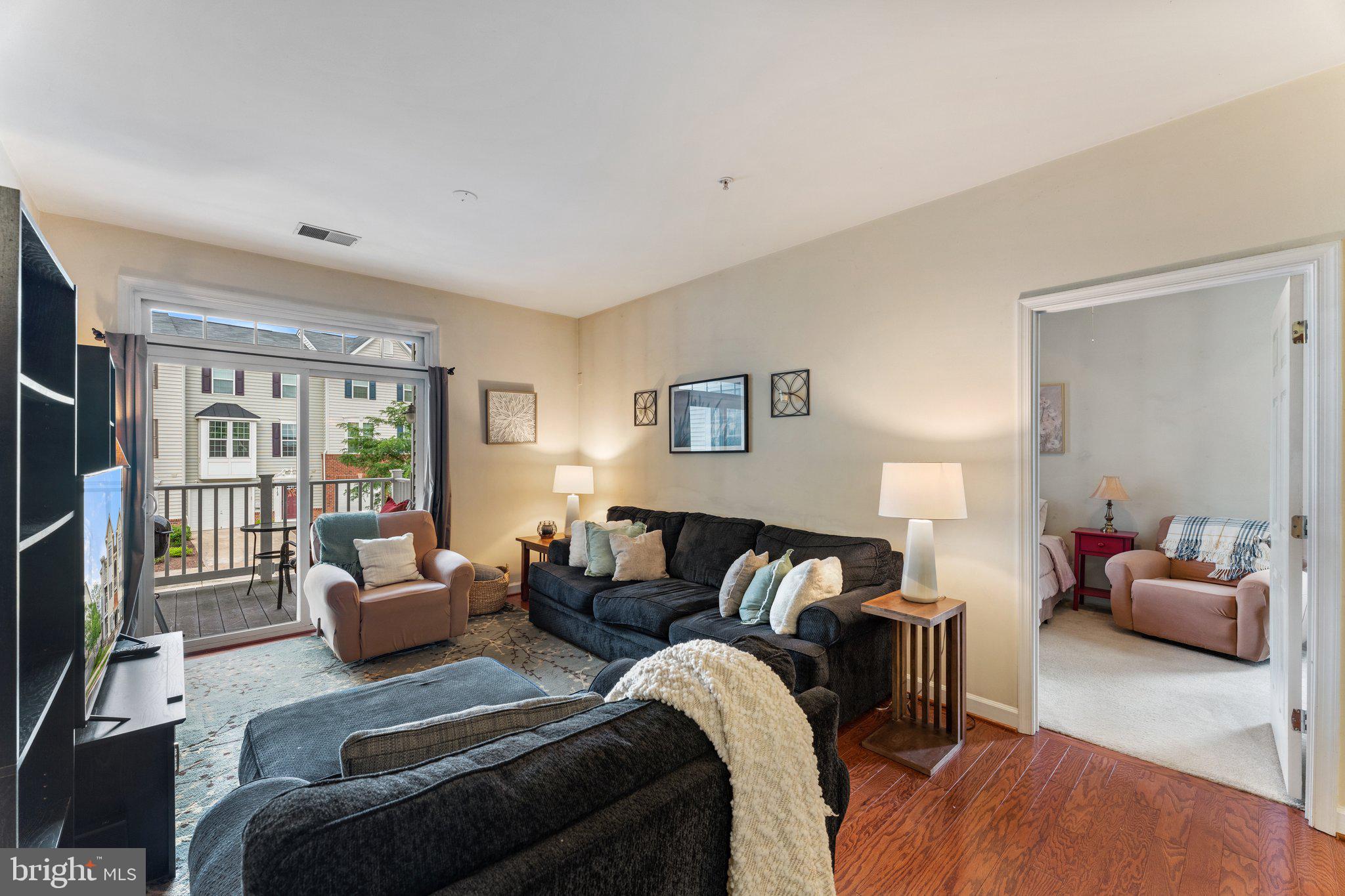 6163 WILLOW PLACE 201