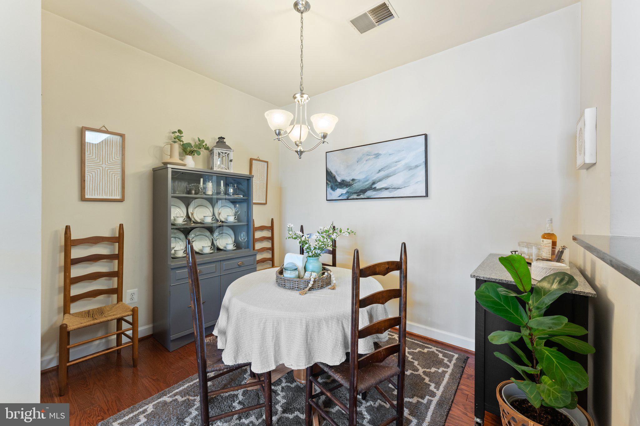 6163 WILLOW PLACE 201