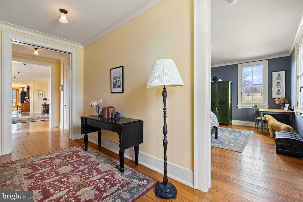 9425 BLACKPOND LANE