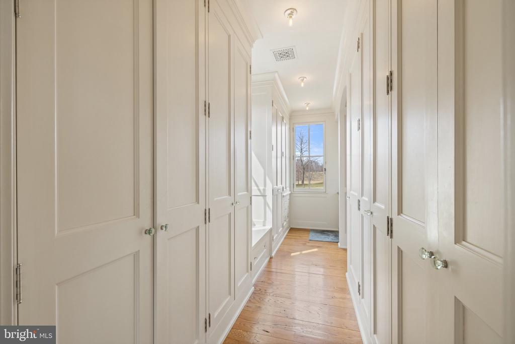 9425 BLACKPOND LANE