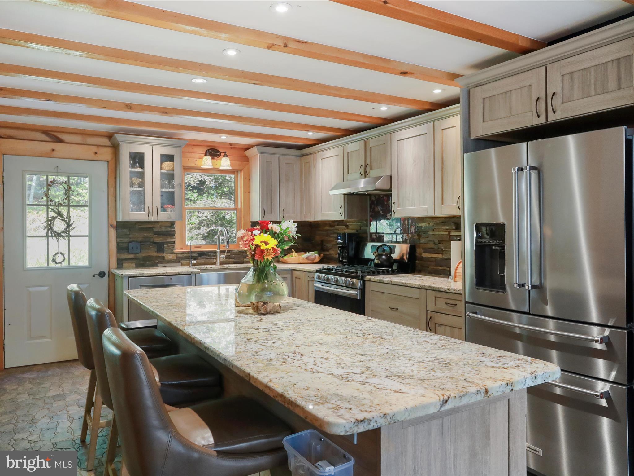 5065 COUNTRY CREEK LANE