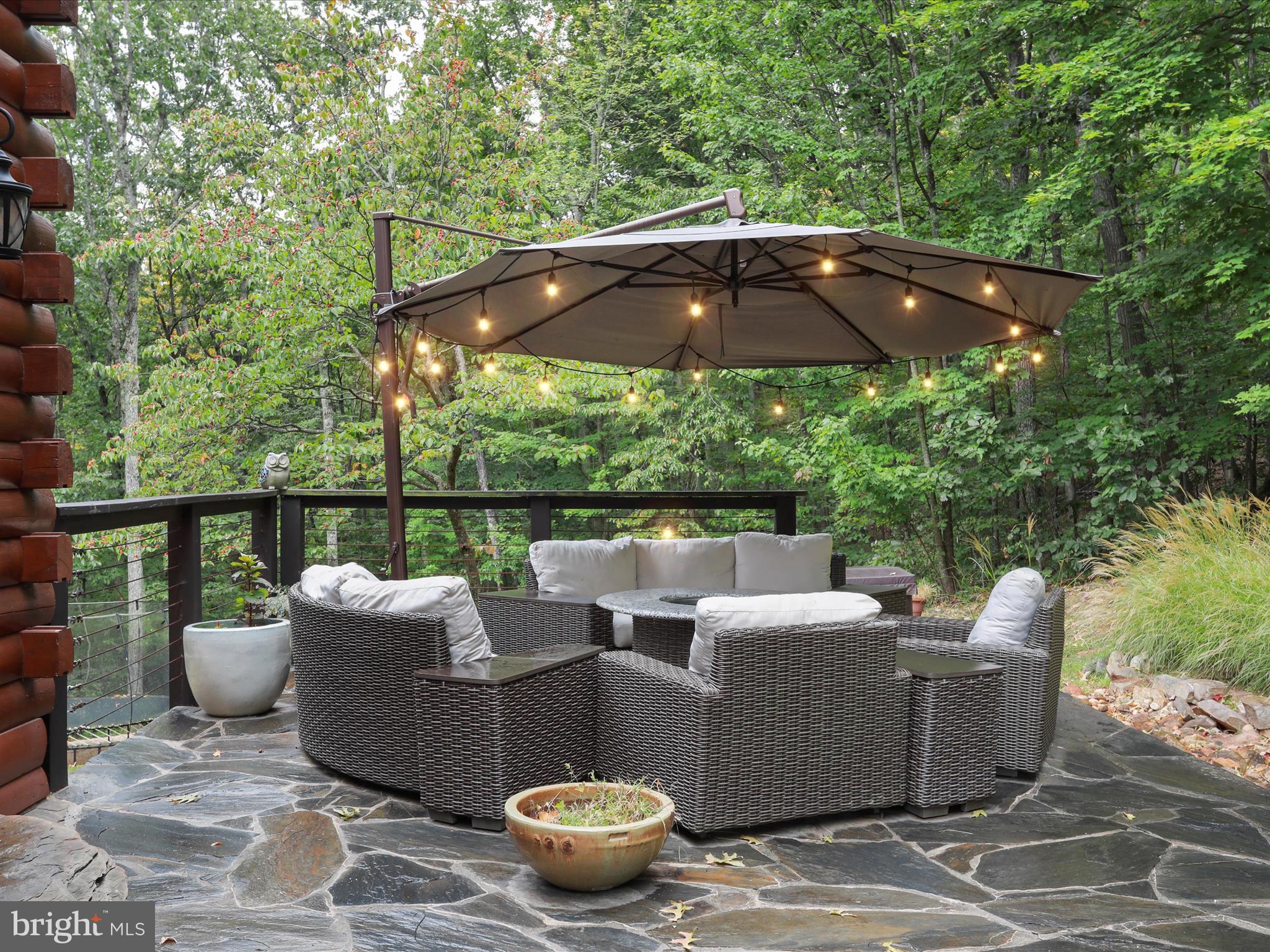 5065 COUNTRY CREEK LANE