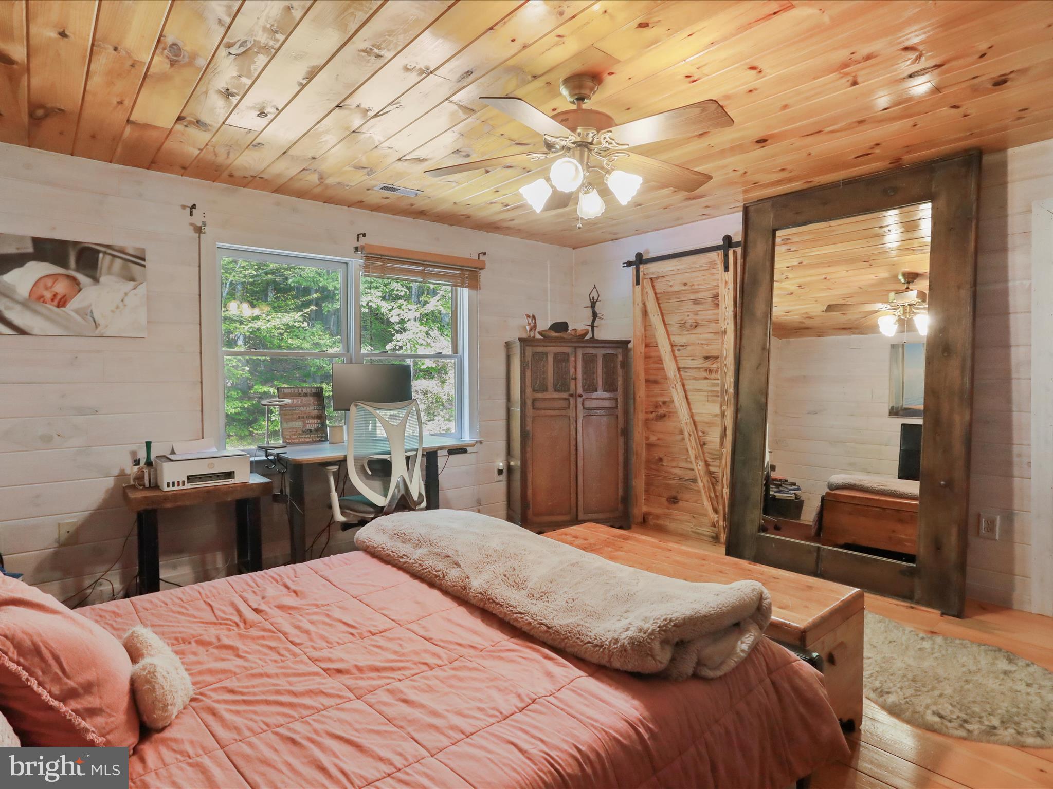 5065 COUNTRY CREEK LANE