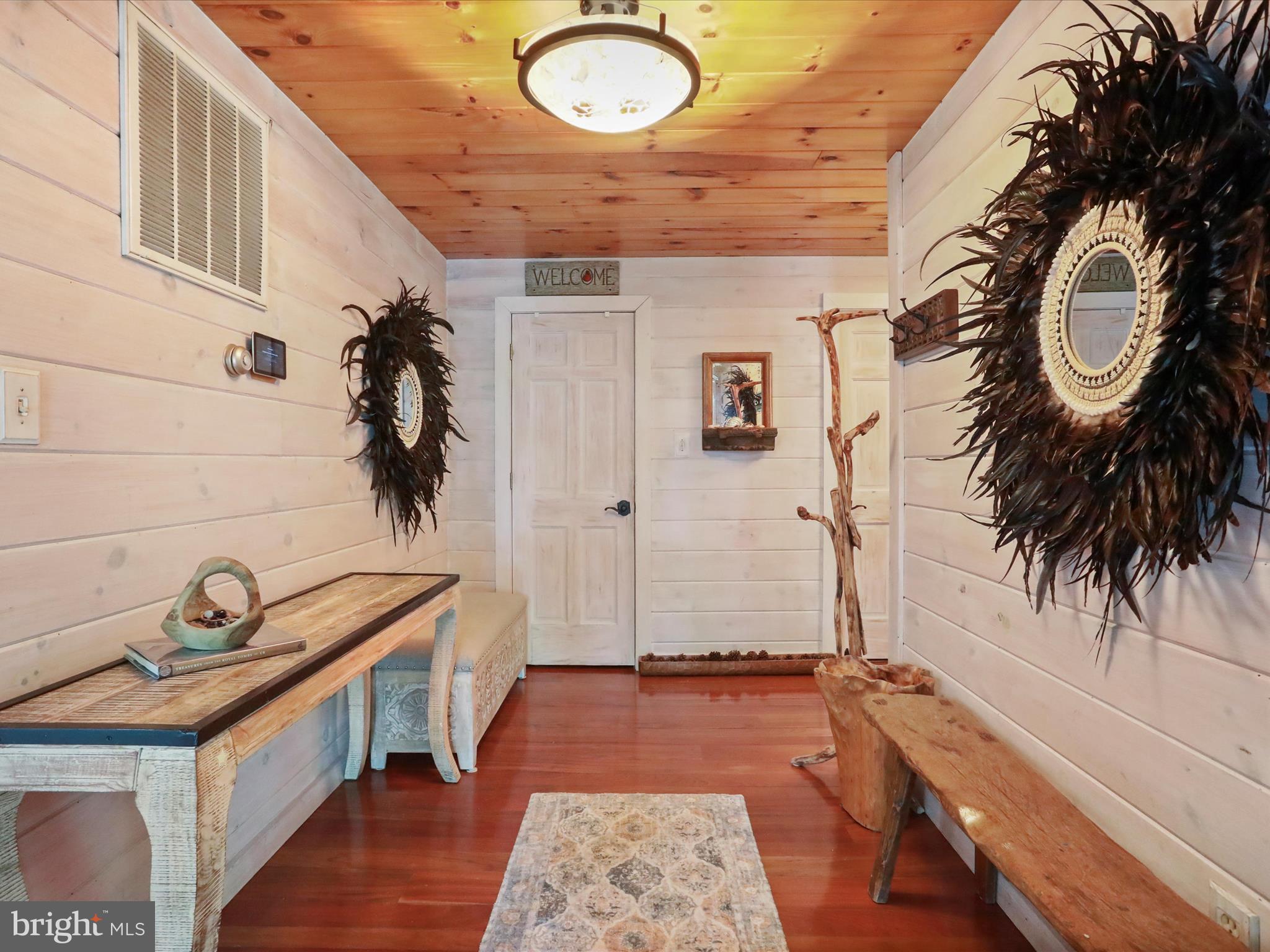 5065 COUNTRY CREEK LANE