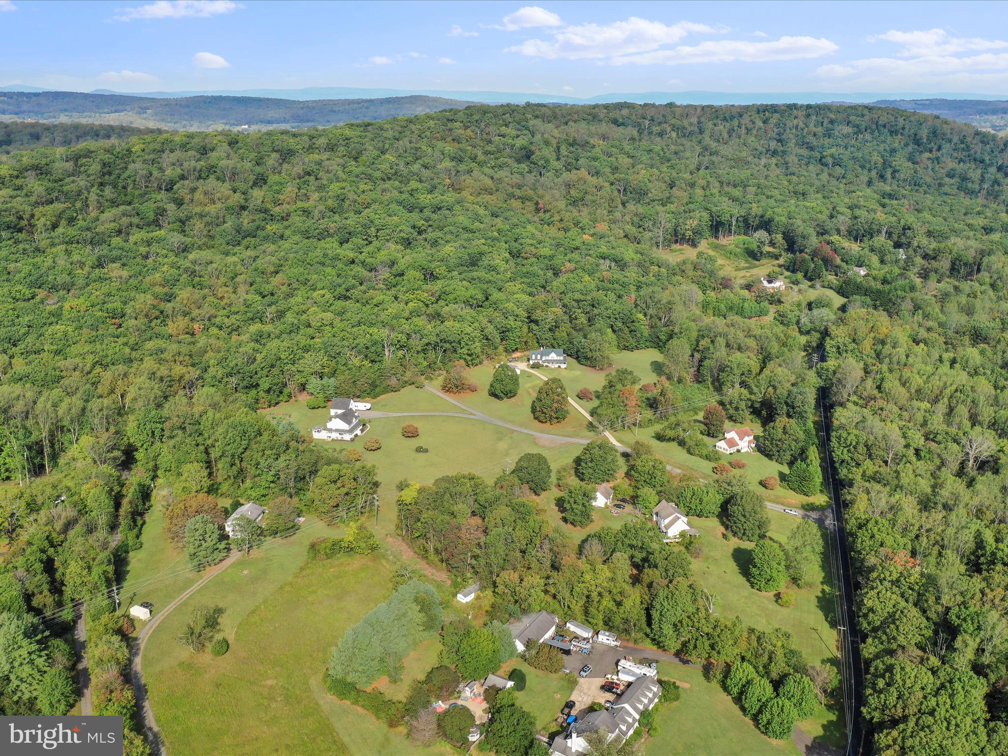 5065 COUNTRY CREEK LANE