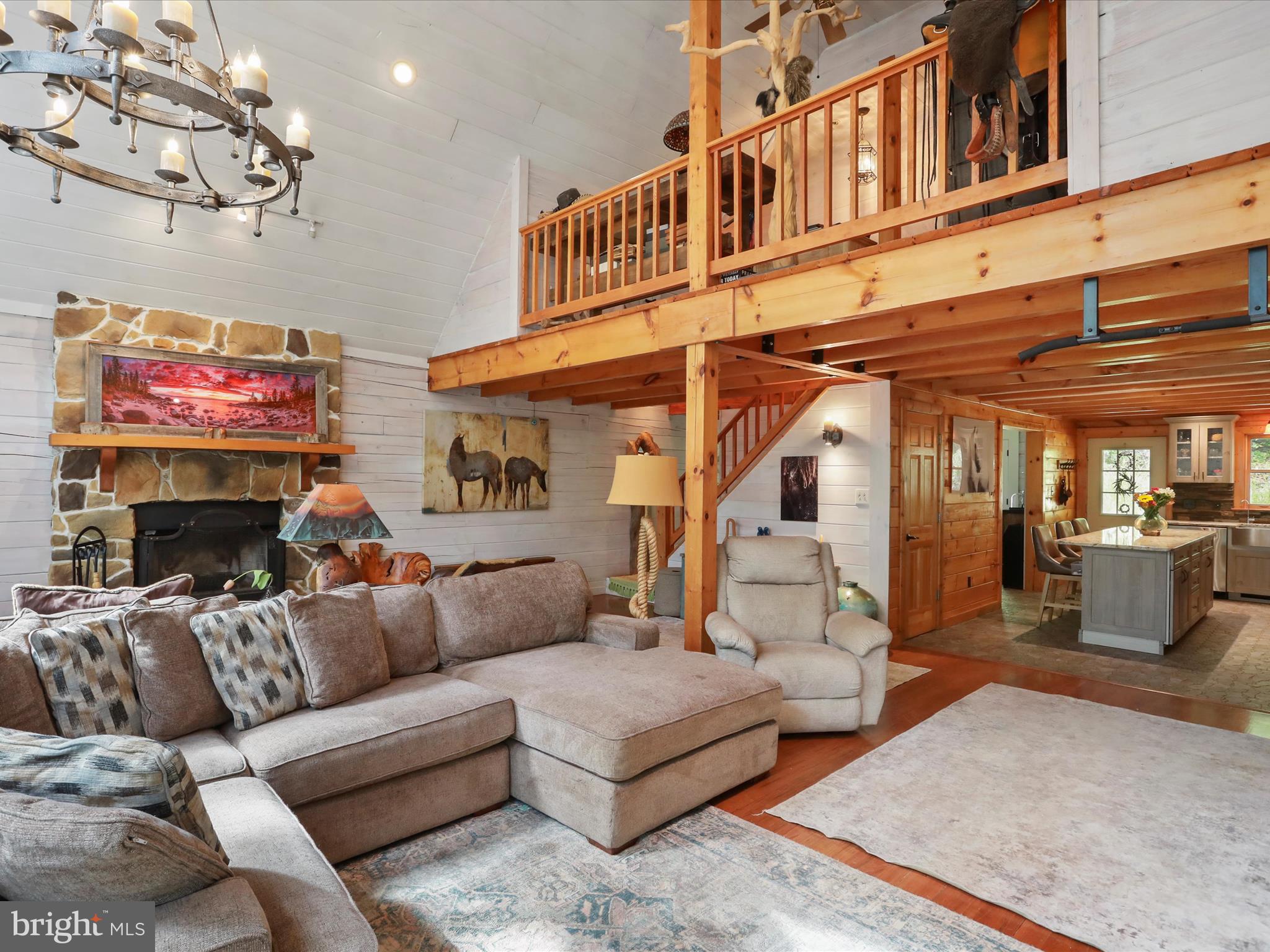 5065 COUNTRY CREEK LANE