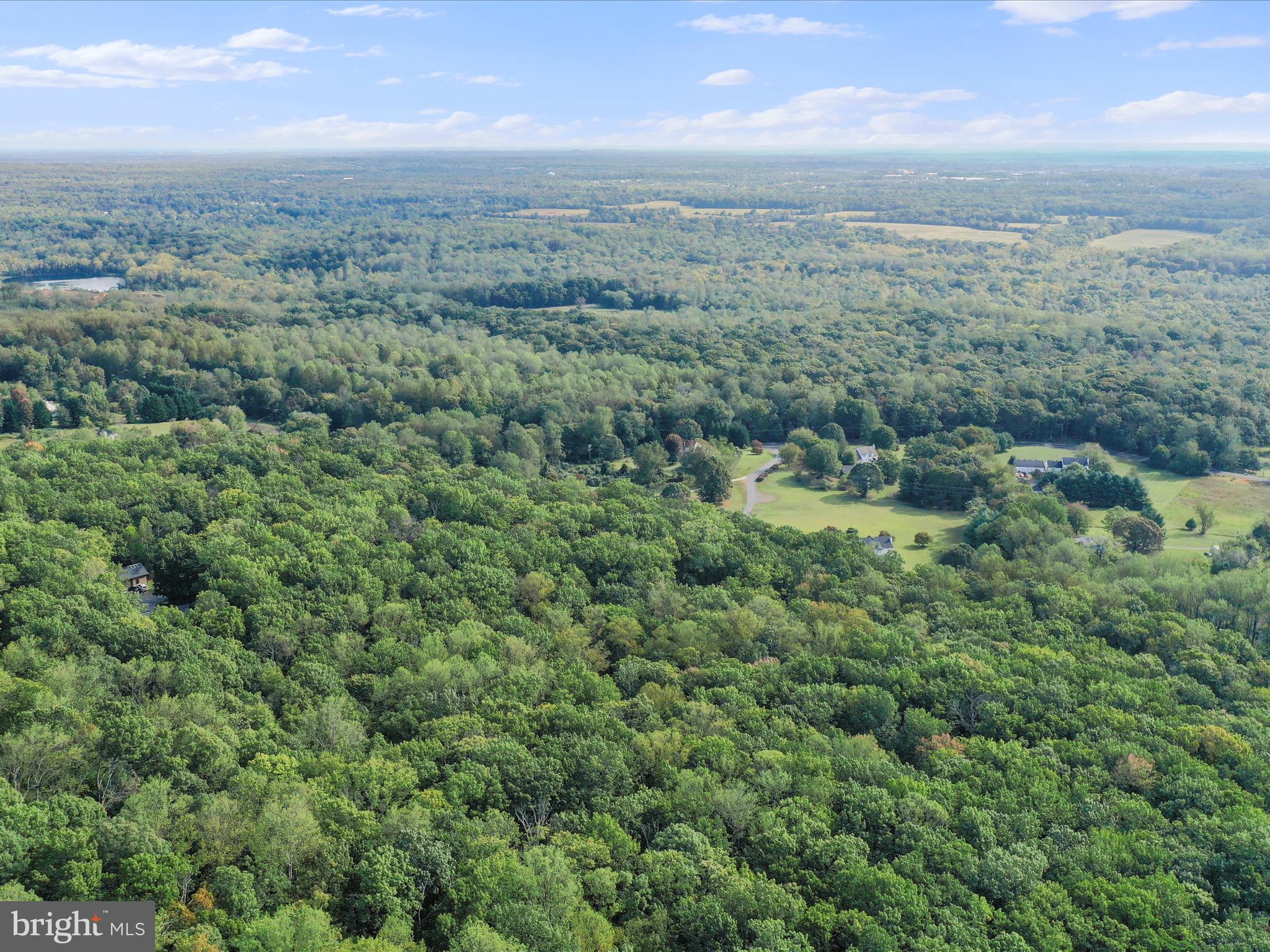 5065 COUNTRY CREEK LANE