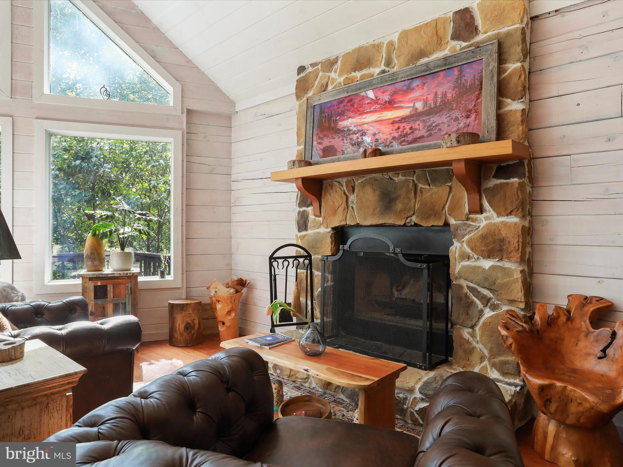 5065 COUNTRY CREEK LANE