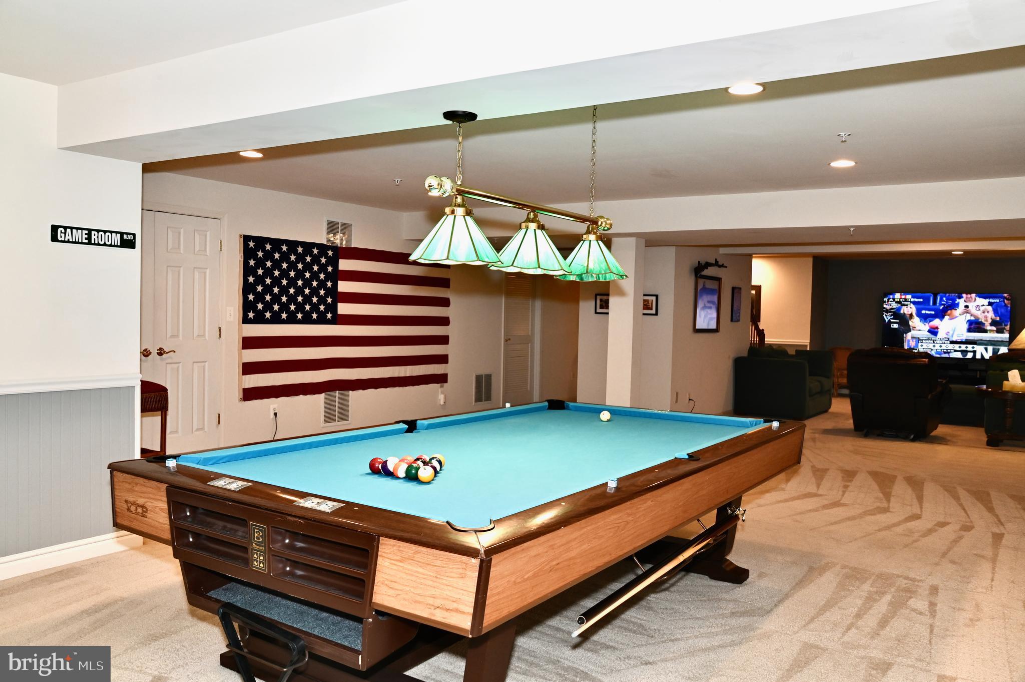 6721 HOLLY FARM LANE