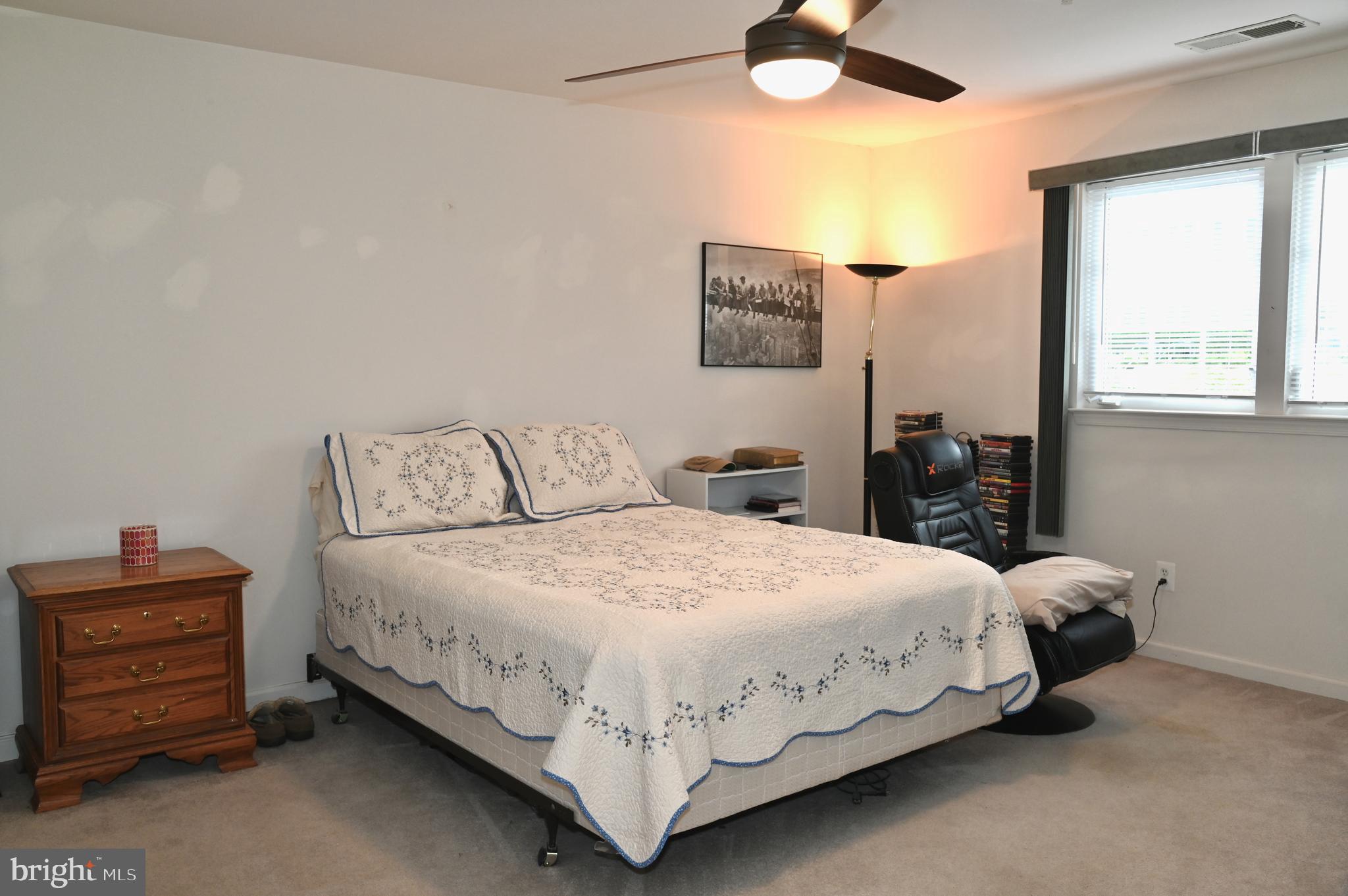 6721 HOLLY FARM LANE