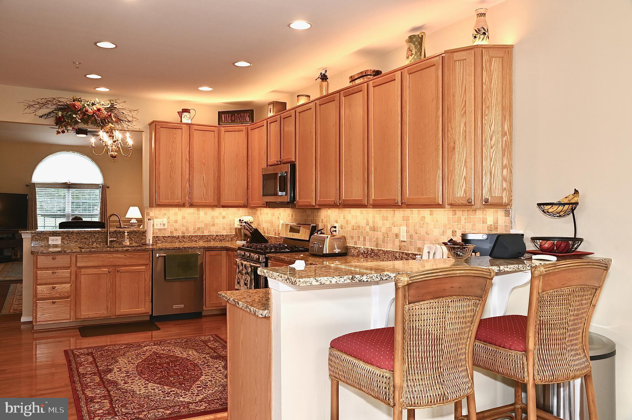 6721 HOLLY FARM LANE