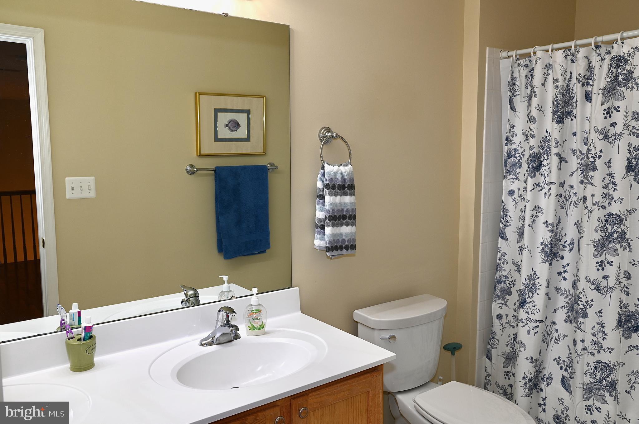 6721 HOLLY FARM LANE