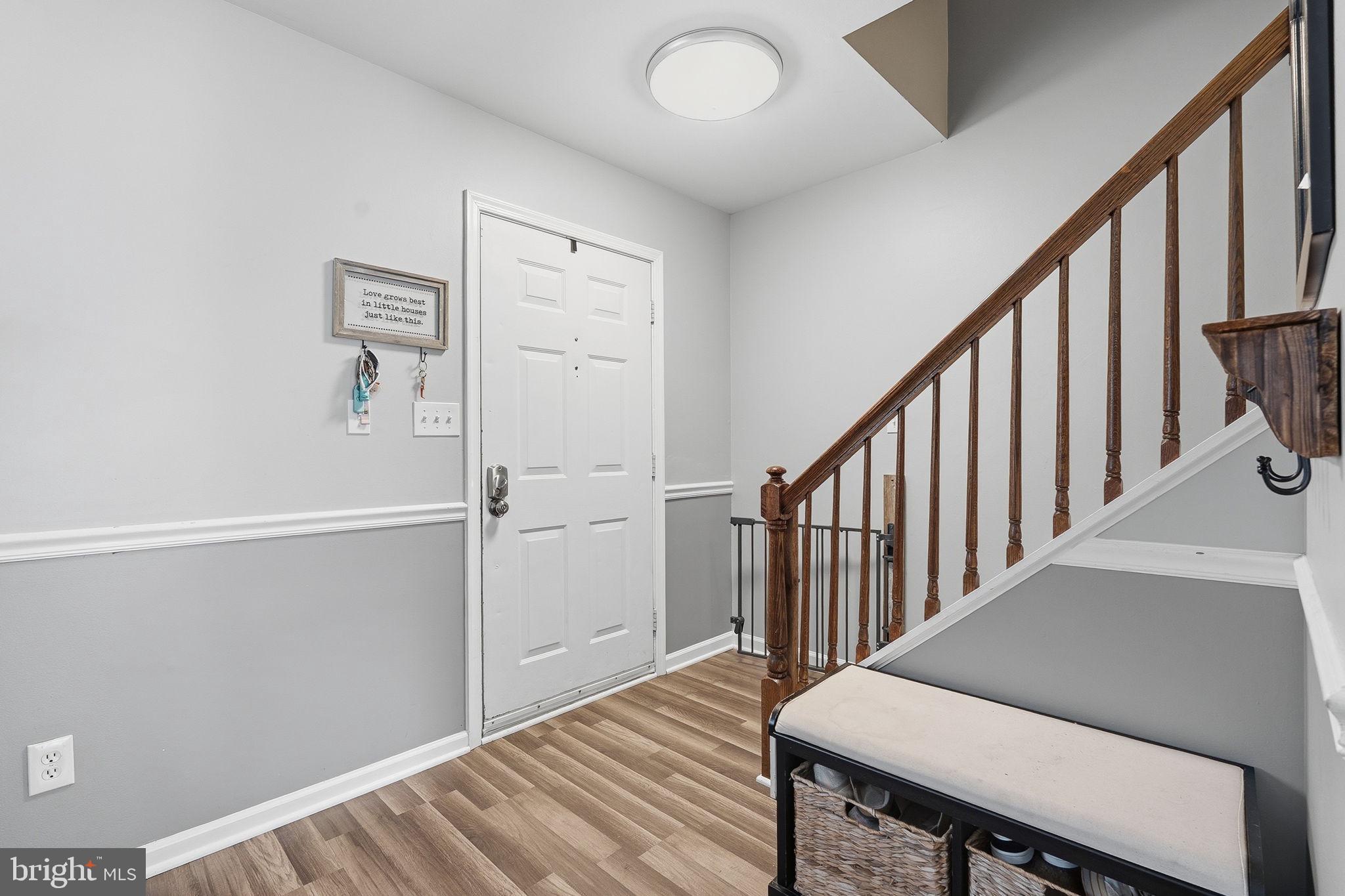 405 FOREST COURT