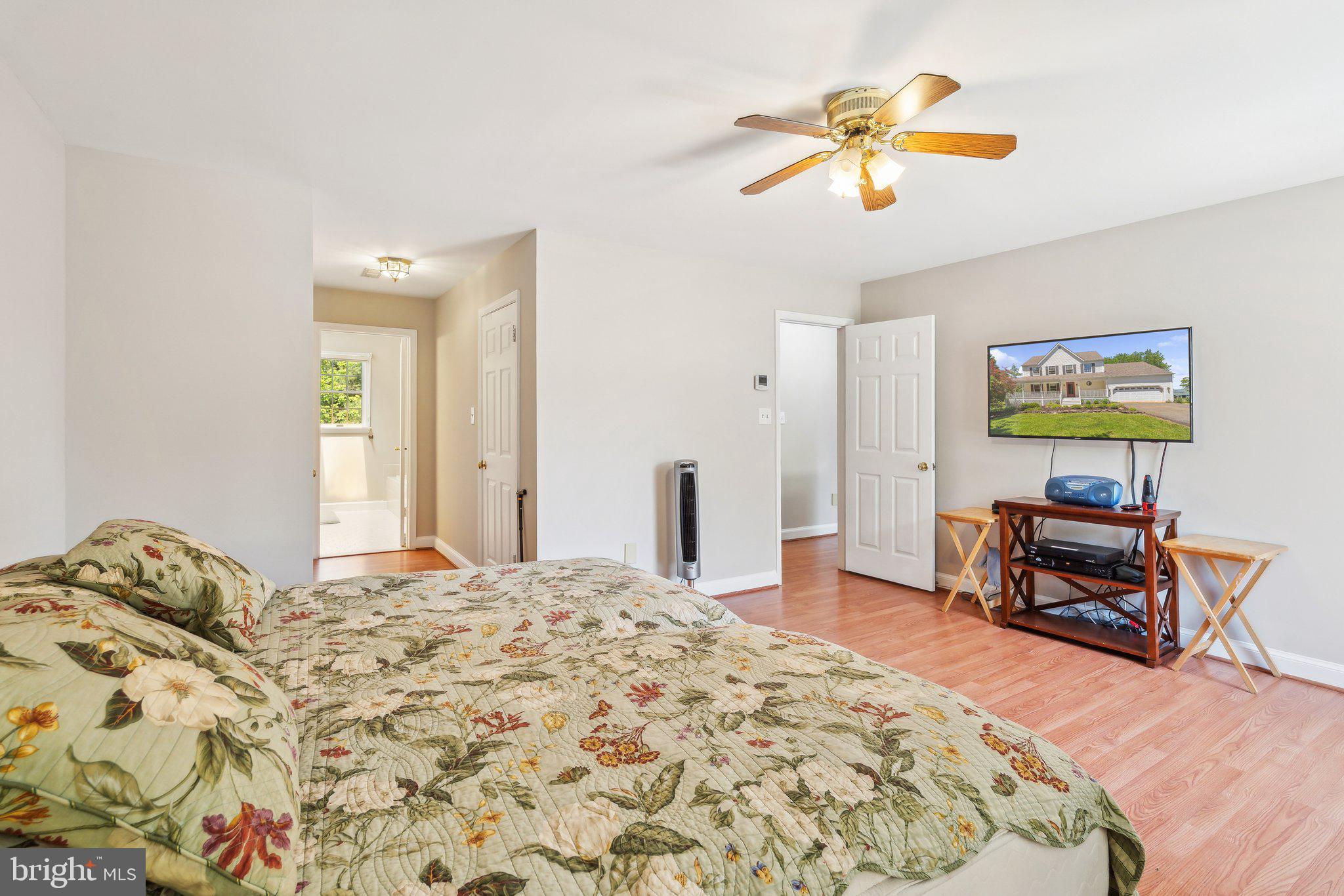 7708 CASTLEBURY COURT