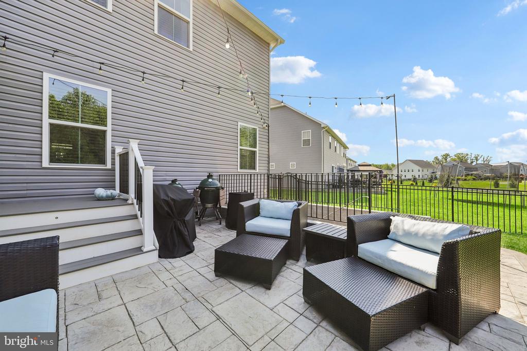 7471 LAKE WILLOW COURT