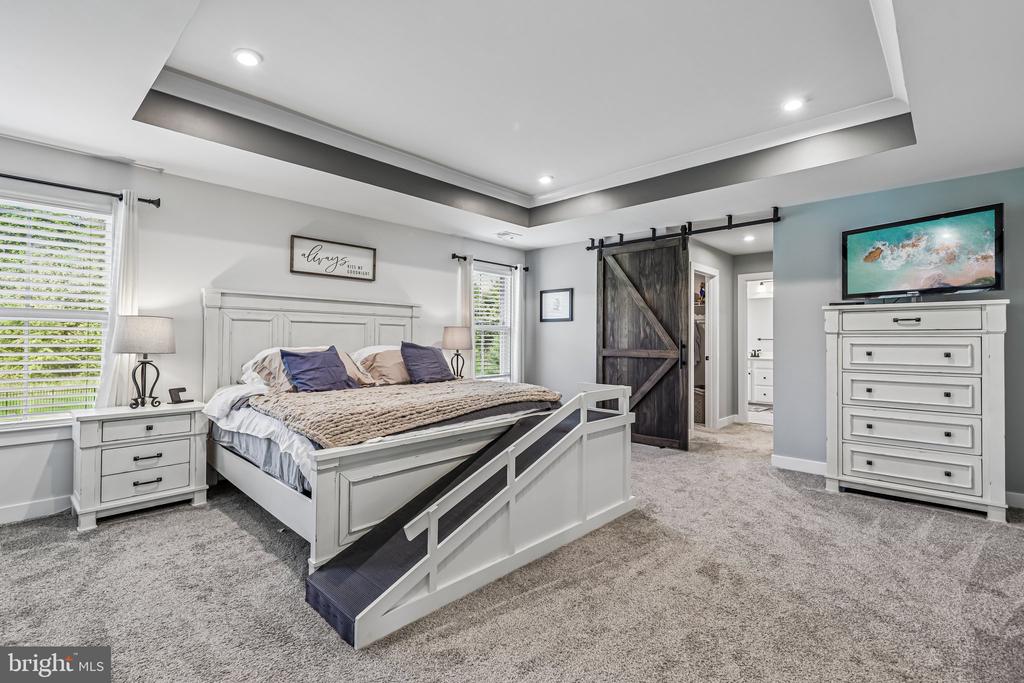 7471 LAKE WILLOW COURT