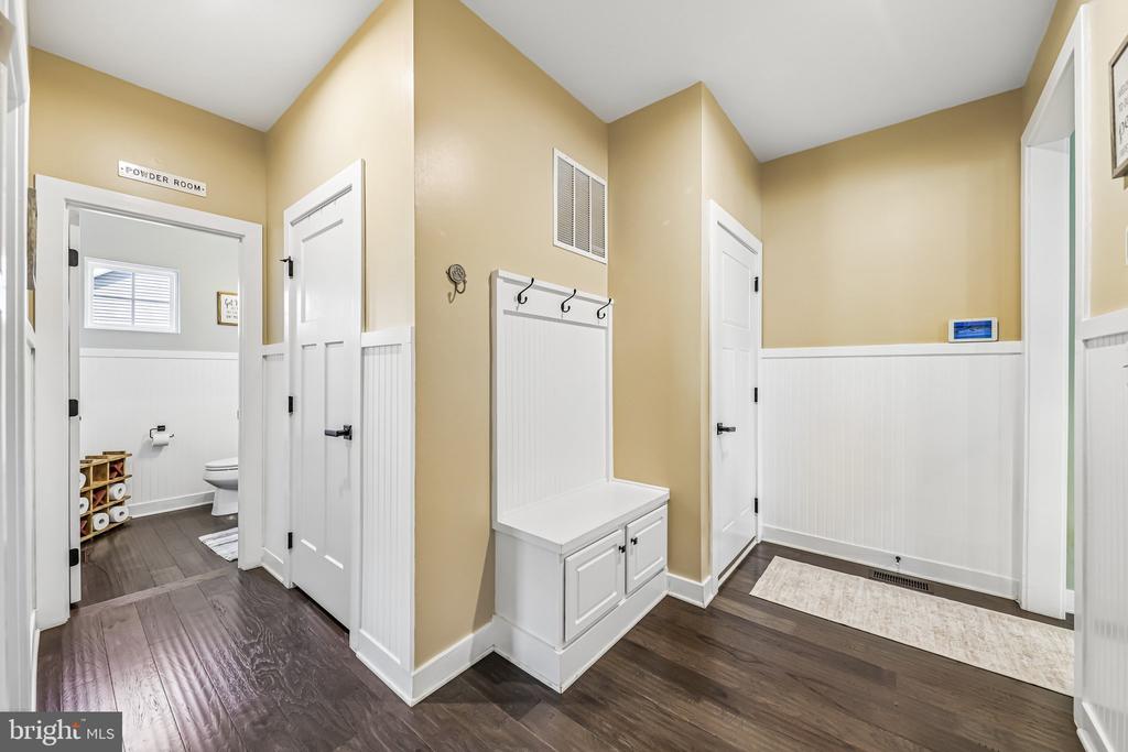 7471 LAKE WILLOW COURT