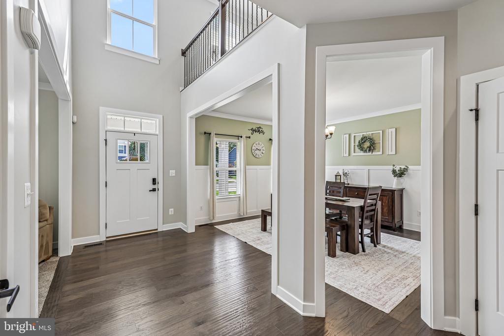 7471 LAKE WILLOW COURT