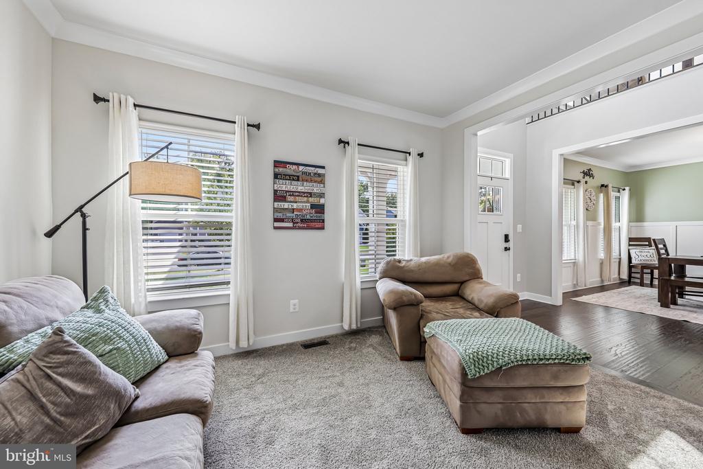 7471 LAKE WILLOW COURT