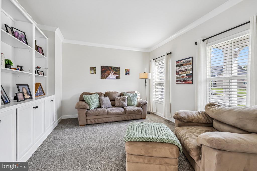 7471 LAKE WILLOW COURT