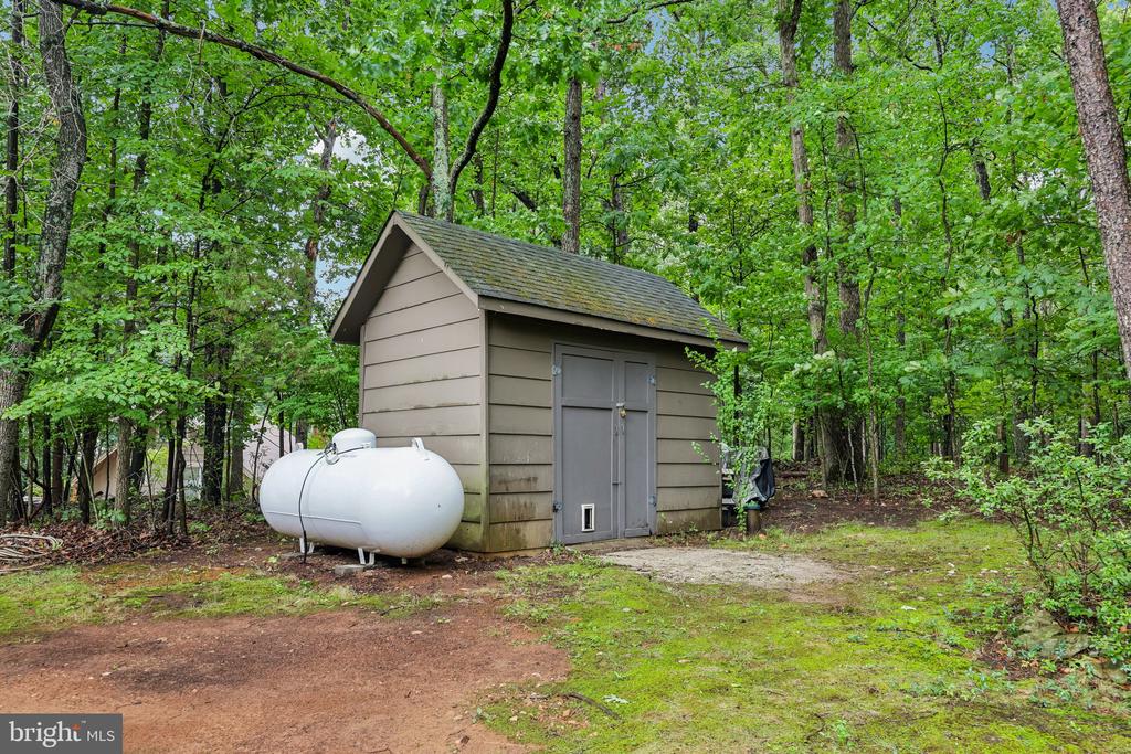 5250 DAPPLE LANE