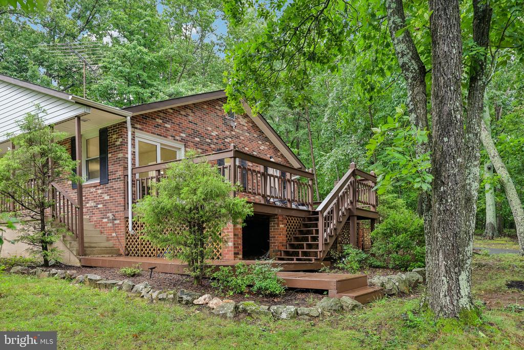 5250 DAPPLE LANE