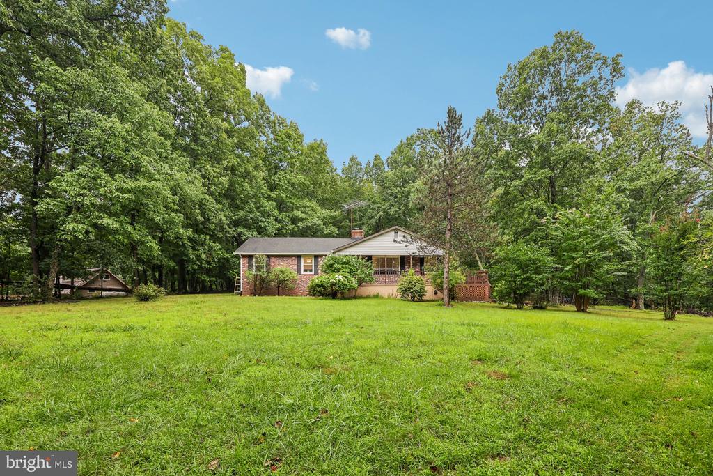 5250 DAPPLE LANE
