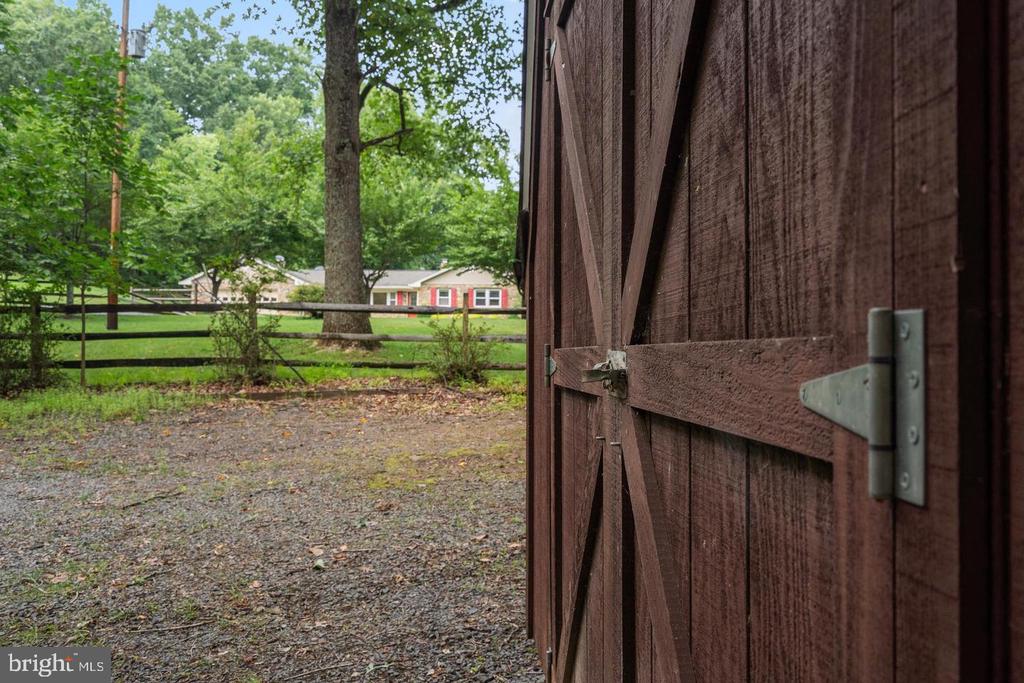 9808 TIMBER HEIGHTS